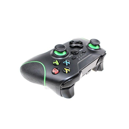 Black 2.4GHz Wireless Multi-Device Gamepad – product view 8