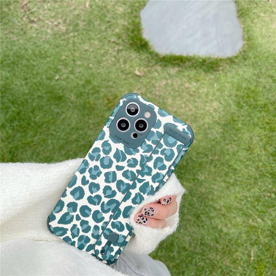 Leopard Wrist-Strap iPhone Case – product view 14