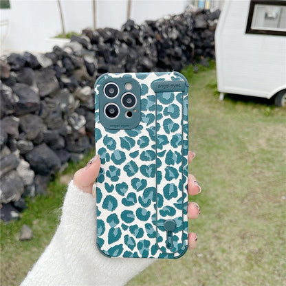 Leopard Wrist-Strap iPhone Case – product view 3